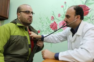 ©2017 UNRWA Photo by Maysoun Jamal Mustafa Palestine refugee from Syria being examined at Beddawi Health Centre, Lebanon 